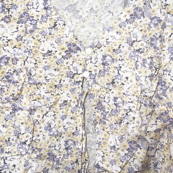 Wild fable women’s floral open front ruffle rayon top - Picture 3 of 10